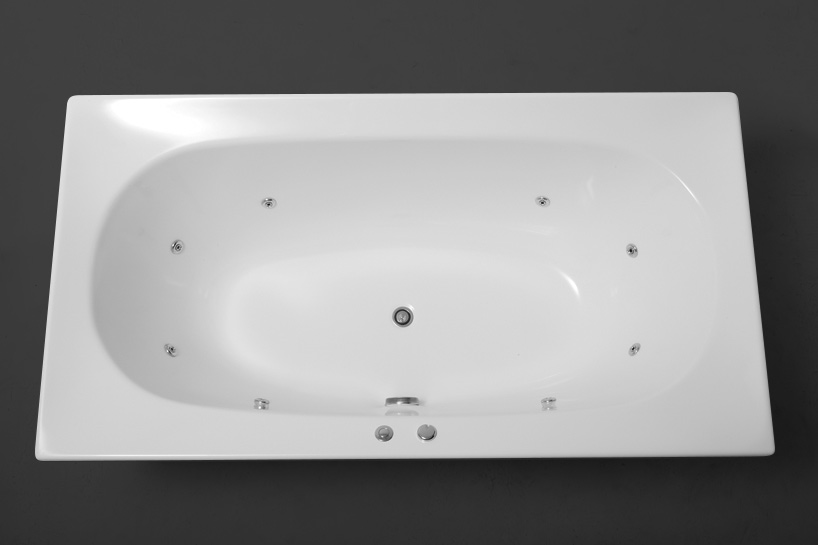 Silk 1800 Freestanding Spa Australia