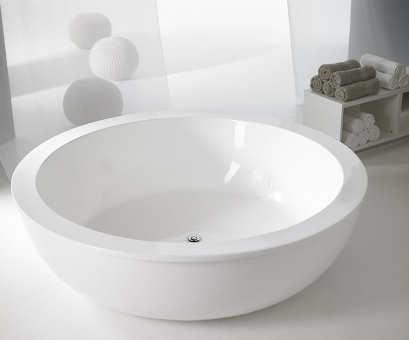 freestanding bath tub