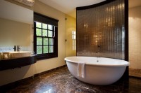 freestanding bath